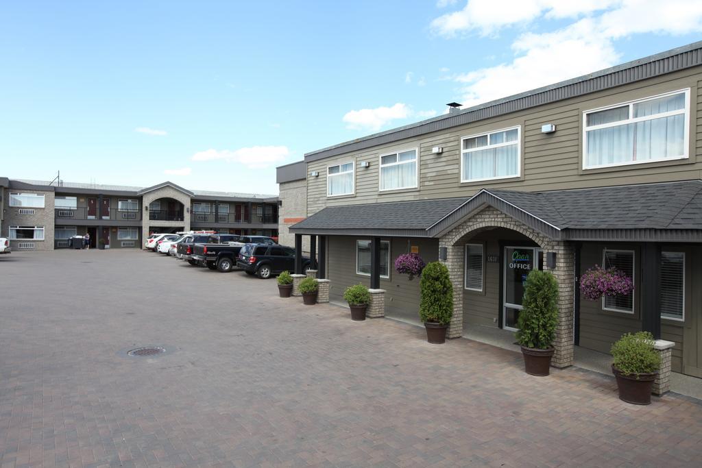 Canadas Best Value Inn-Prince George Exterior foto